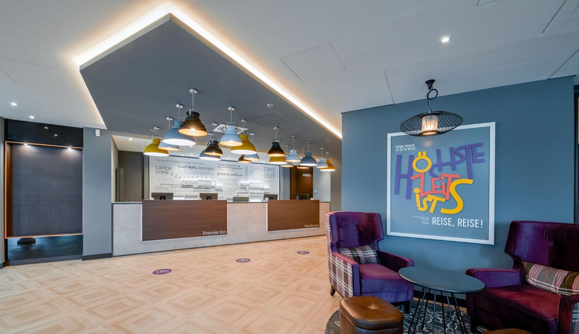 Premier Inn Stuttgart City Europaviertel Kültér fotó