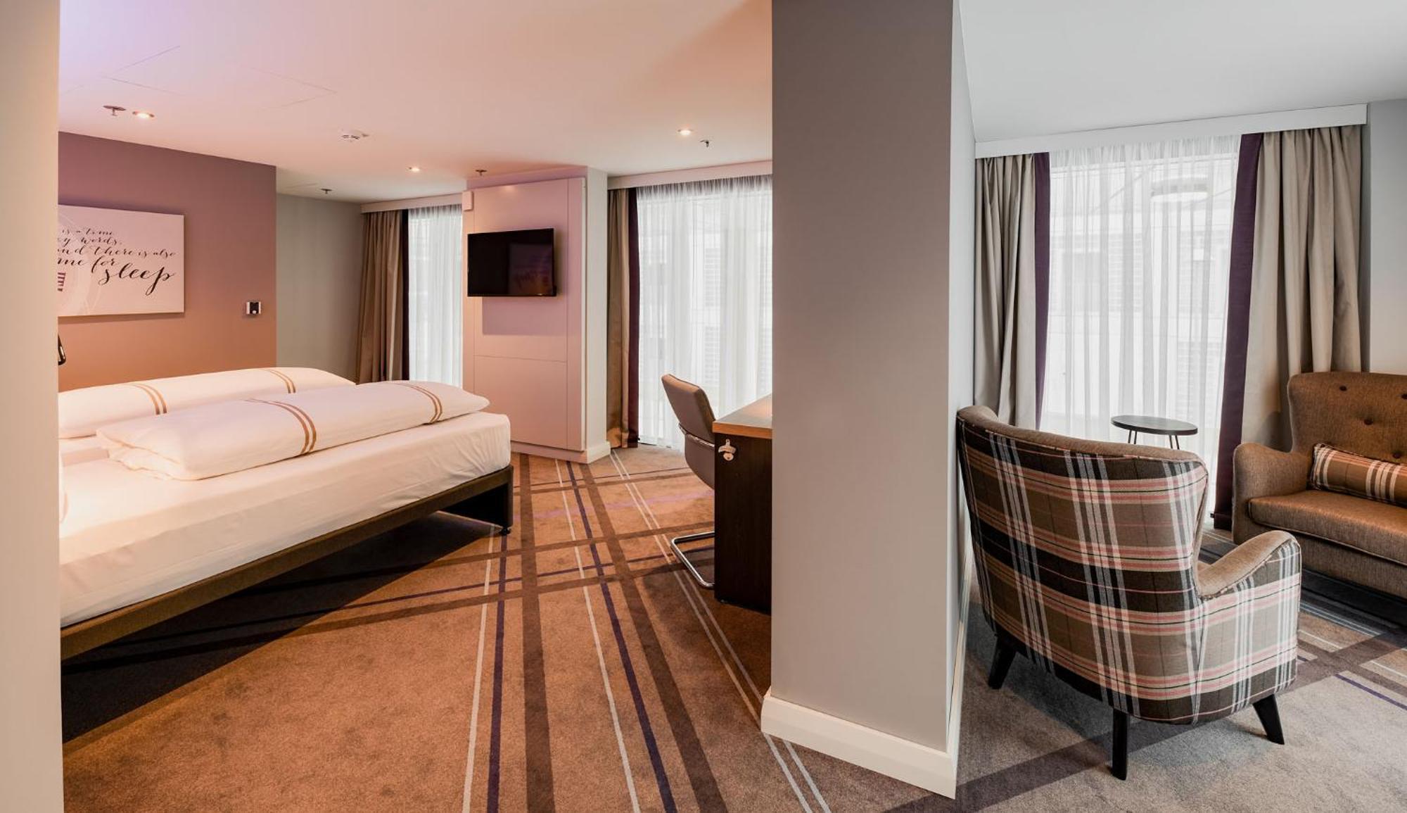 Premier Inn Stuttgart City Europaviertel Kültér fotó