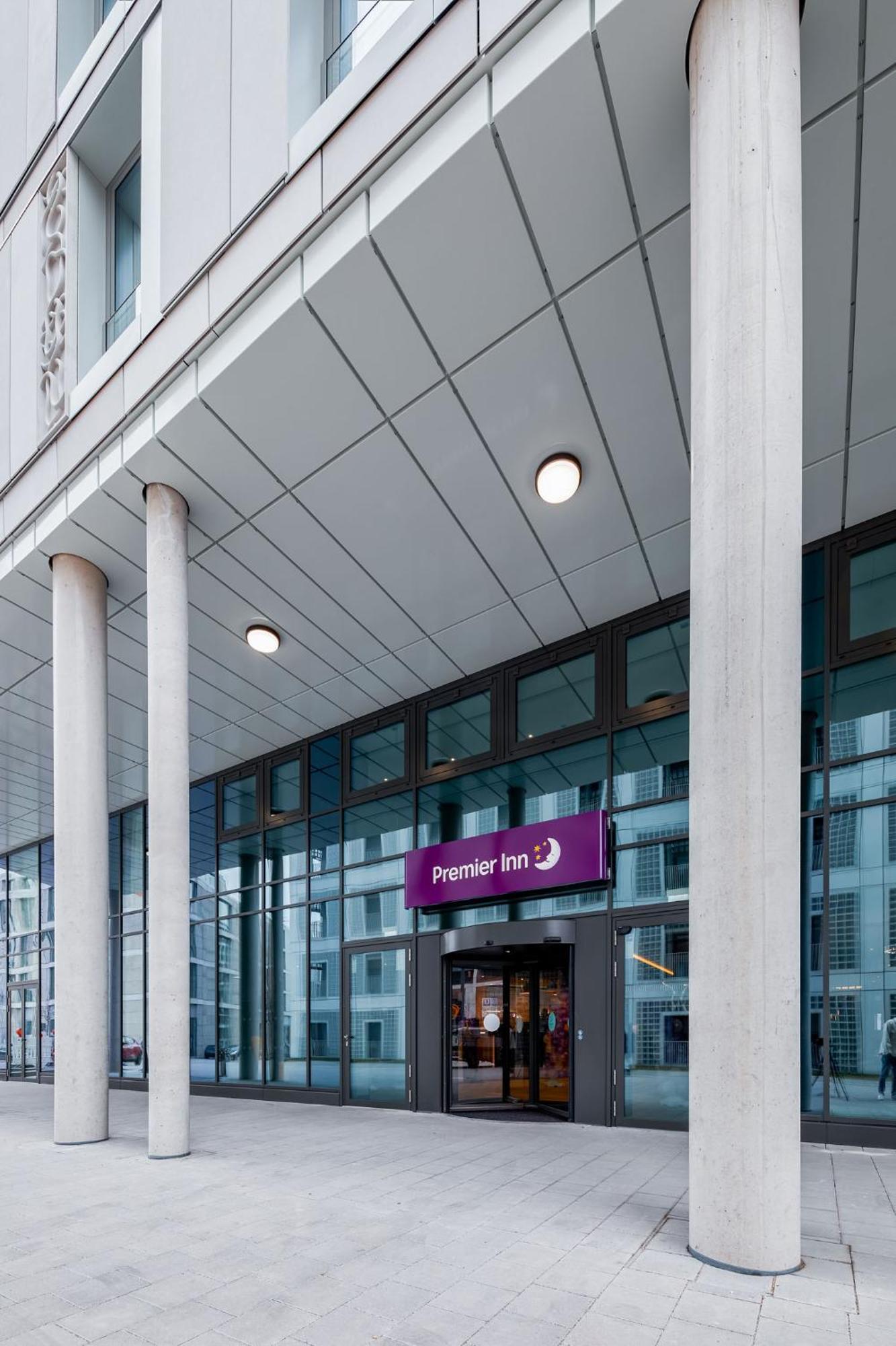 Premier Inn Stuttgart City Europaviertel Kültér fotó